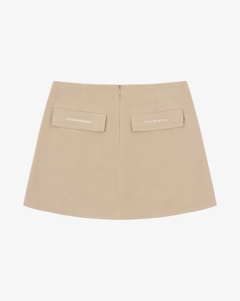 Tan skirt with shop pockets