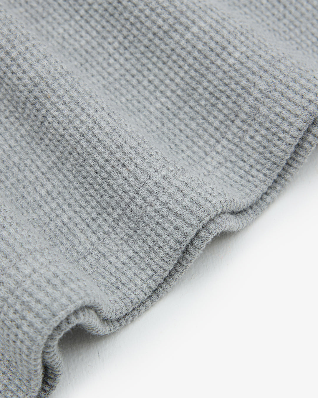 RAGLAN BUTTON LS TEE - GREY