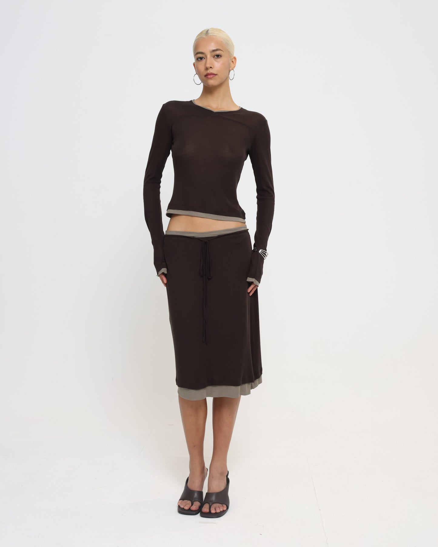 Women's V Neck LS Tee