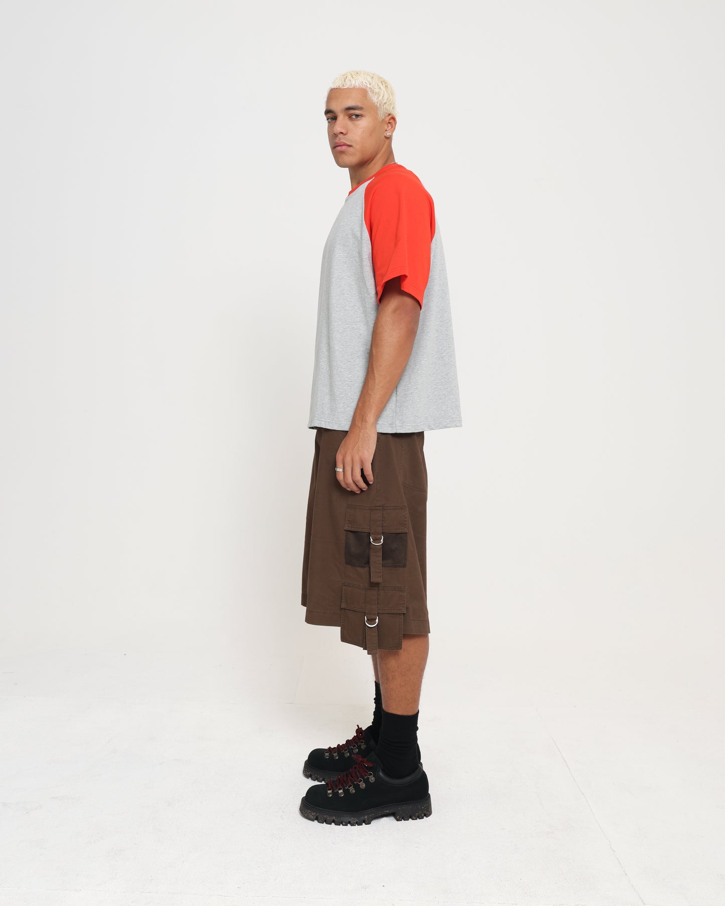 RAGLAN TEE
