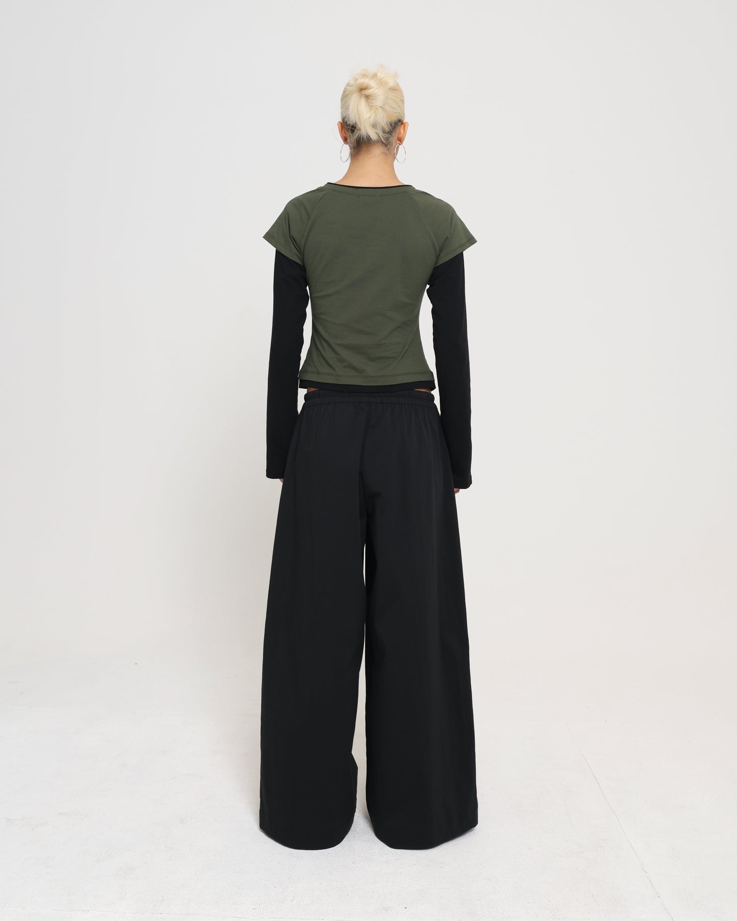 MADELEINE LAYERED TEE - Olive / Black