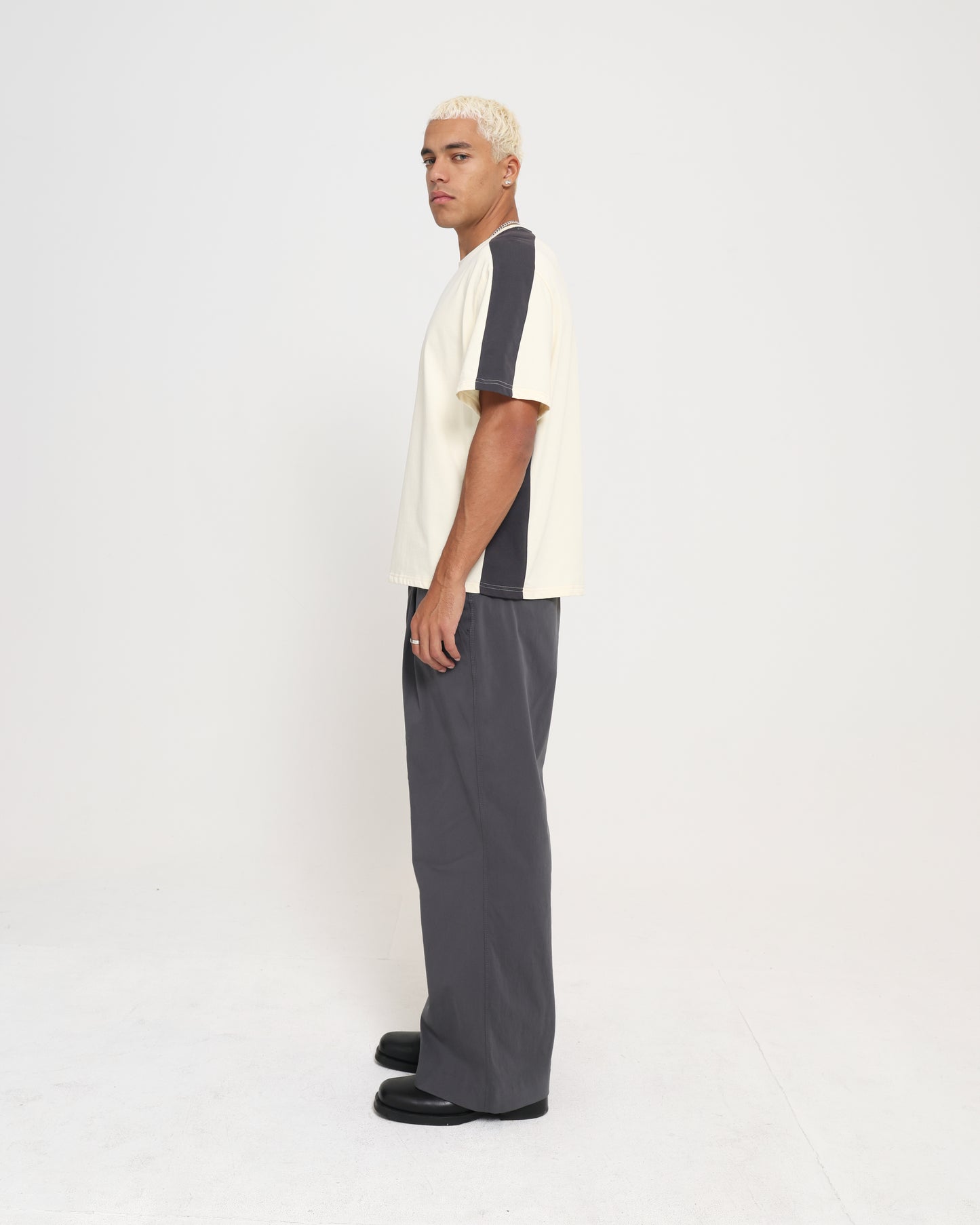 PANELLED CROP TEE - Cream / Charcoal