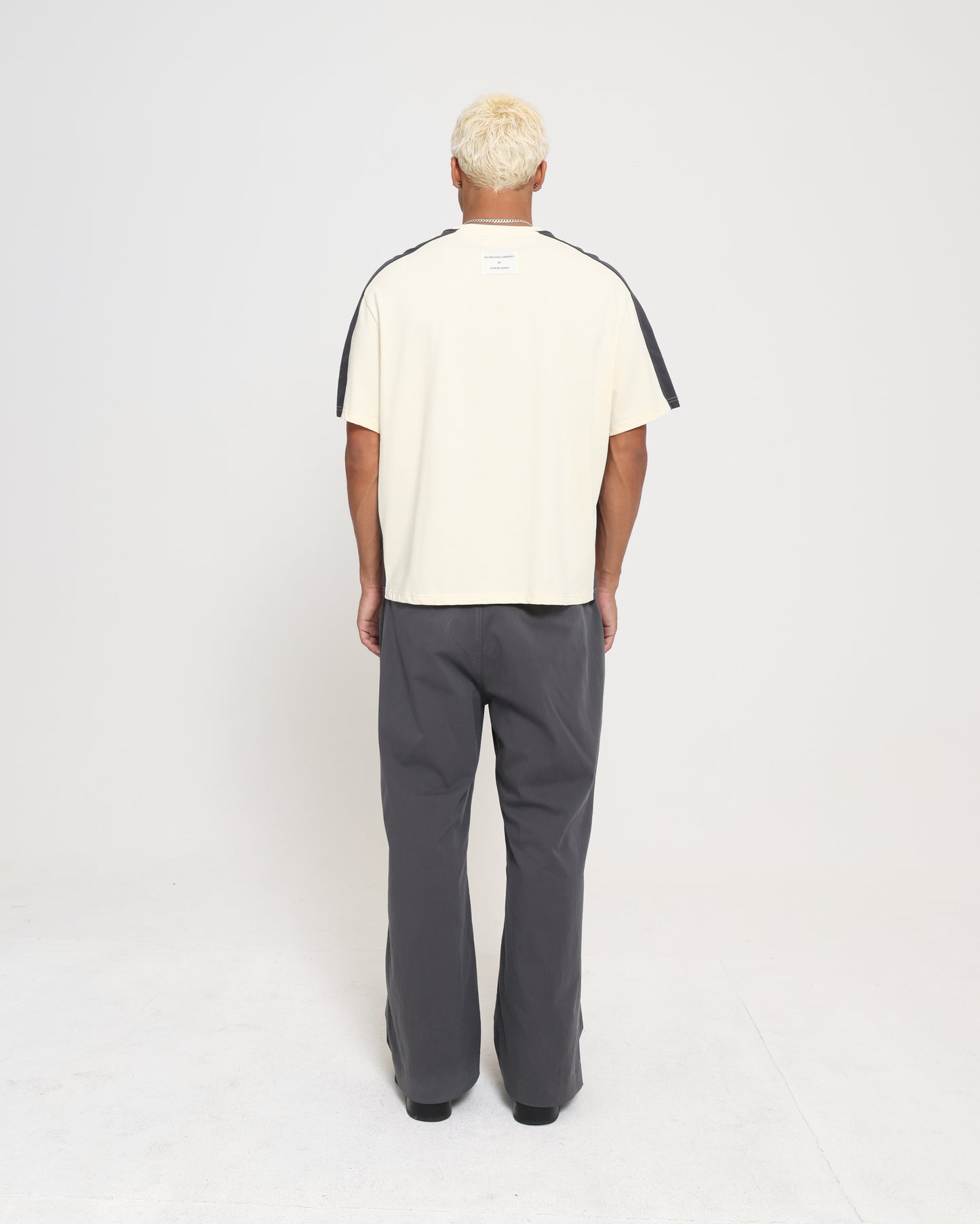PANELLED CROP TEE - Cream / Charcoal