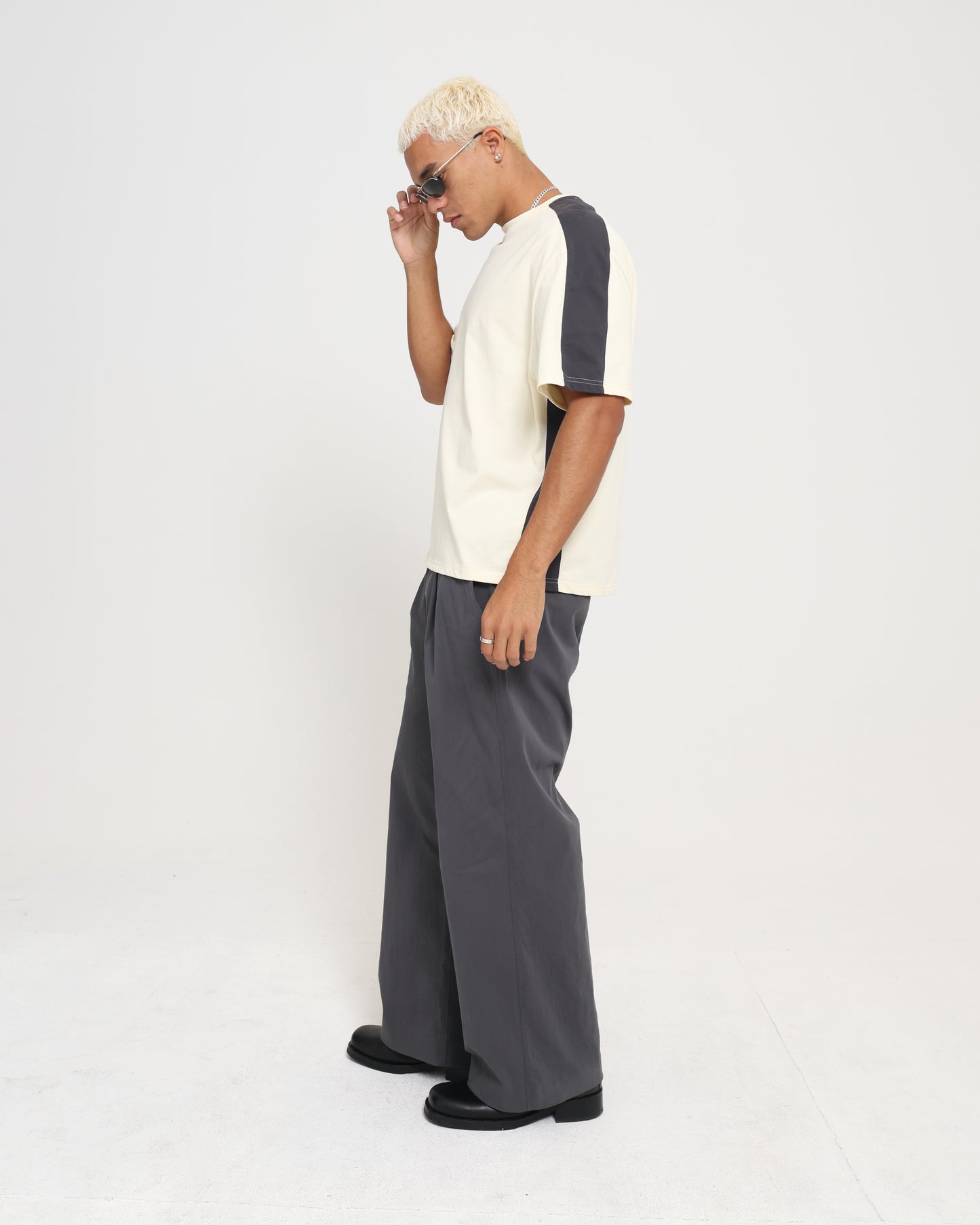 PANELLED CROP TEE - Cream / Charcoal