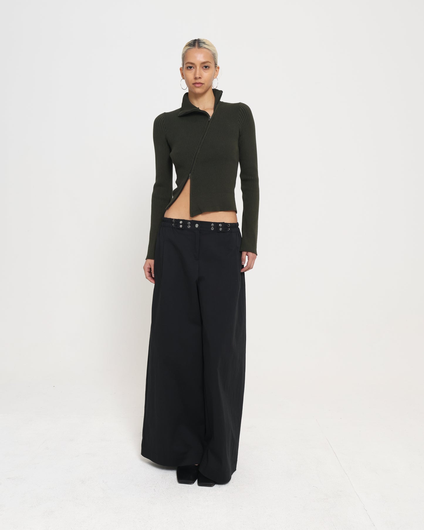 ASYM ZIP CARDI - OLIVE