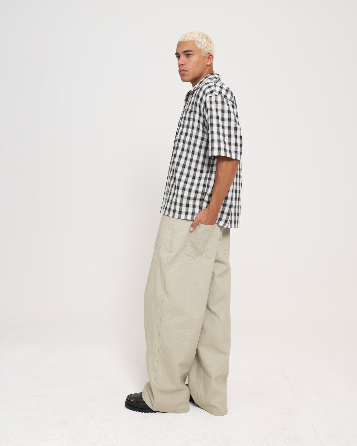 SS BUTTON DOWN SHIRT - CREAM PLAID