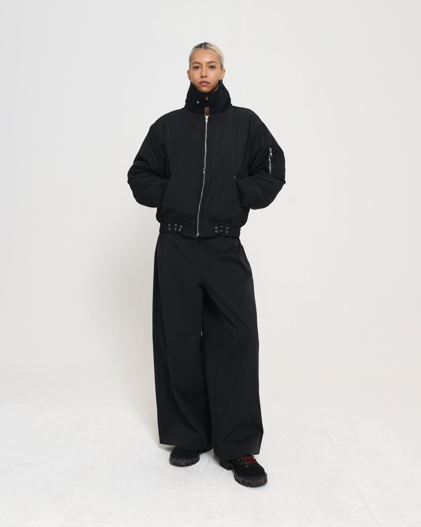BOMBER JACKET - Black