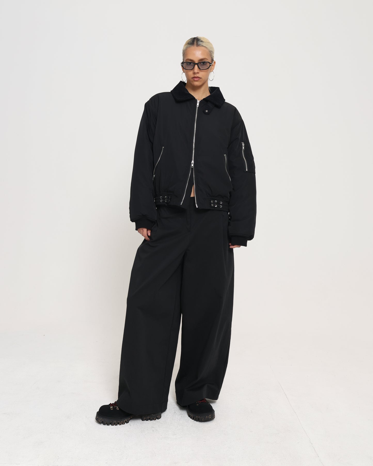 BOMBER JACKET - Black