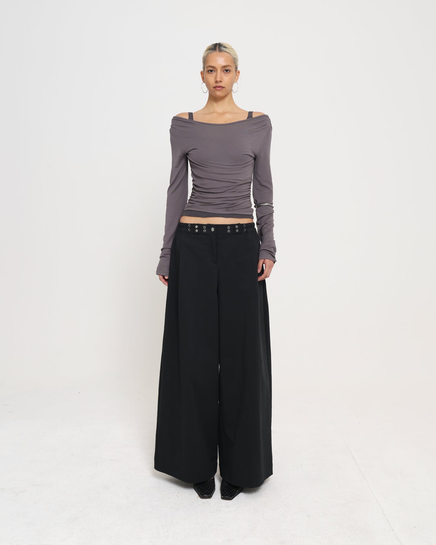 LAYERED LS TOP - Charcoal