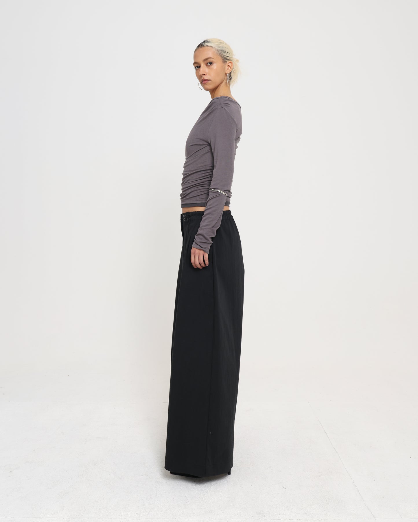 LAYERED LS TOP - Charcoal